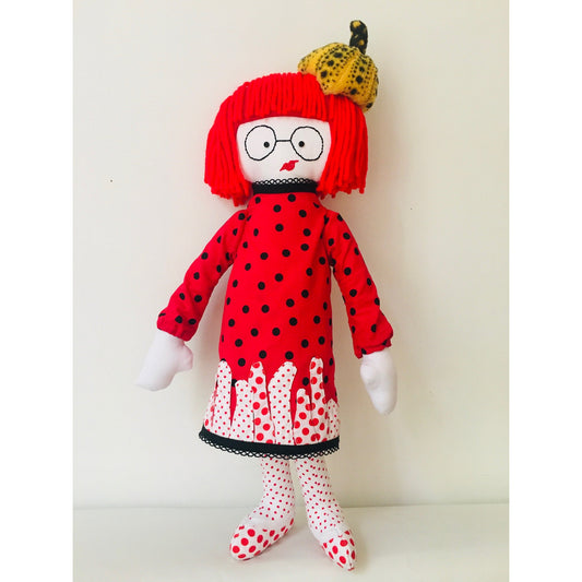Muñeca de trapo Yayoi Kusama